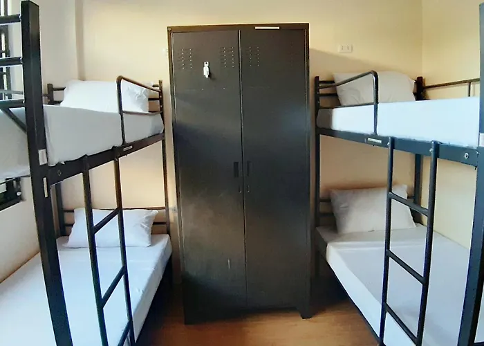 Monchere Manila