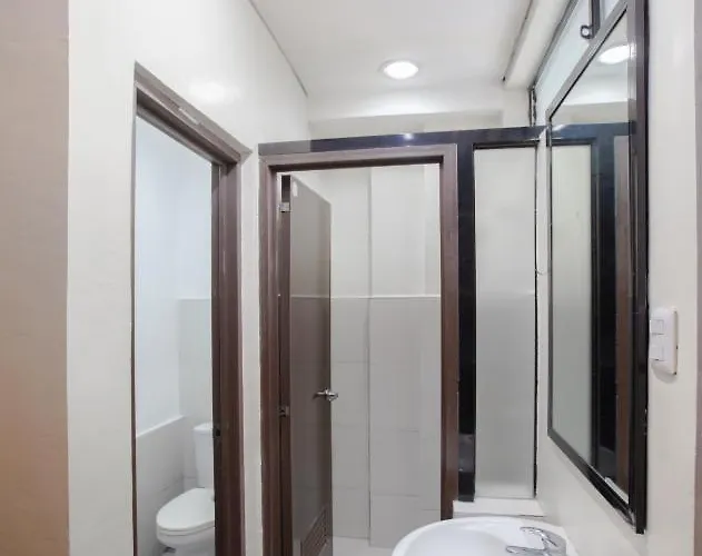 Monchere Manila